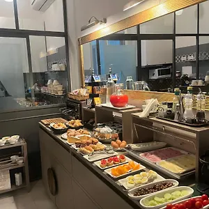 Alfieri9 Otel Floransa